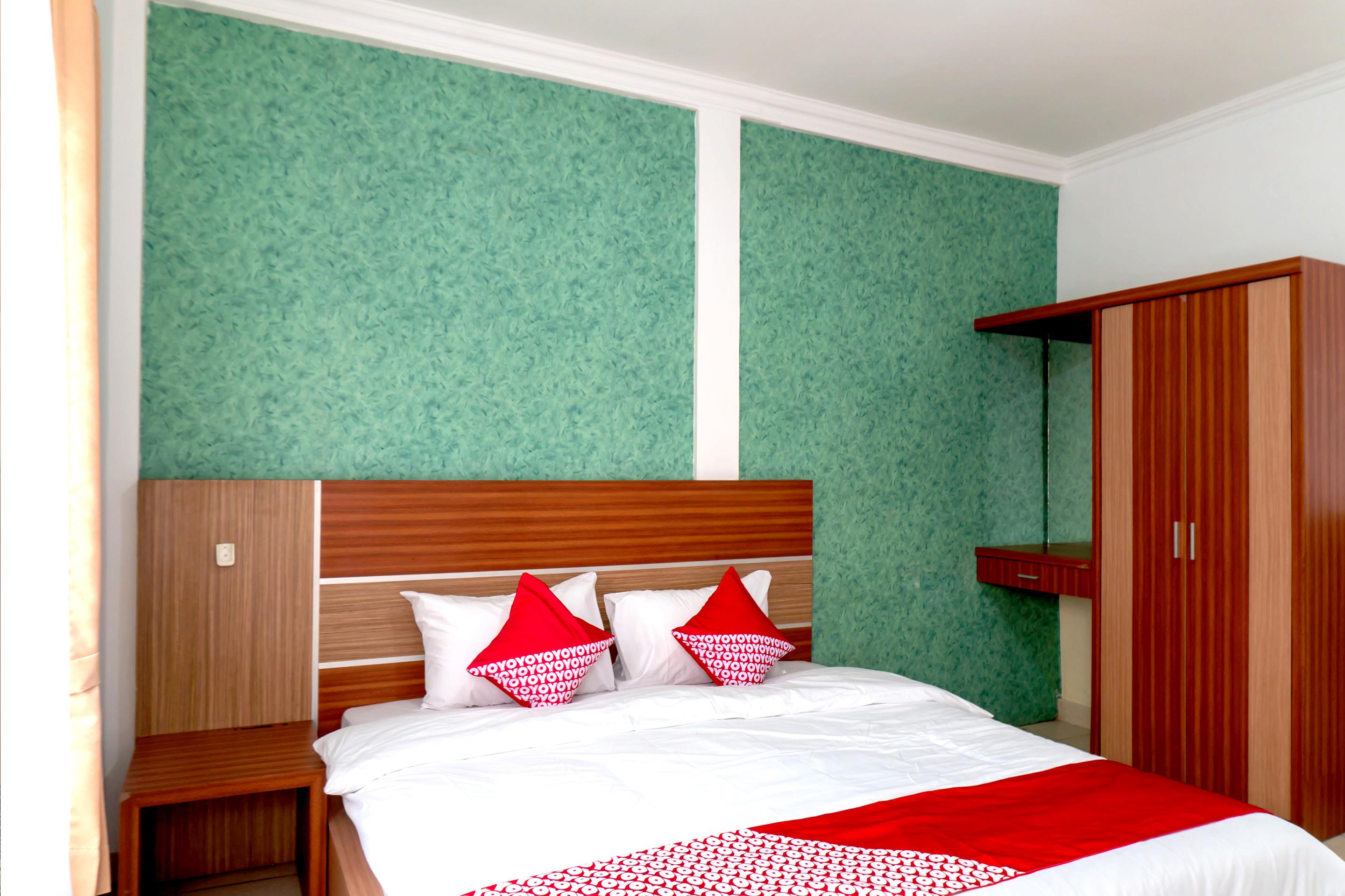 Super Oyo 617 Sukaraja Residence Syariah Бандунг Экстерьер фото