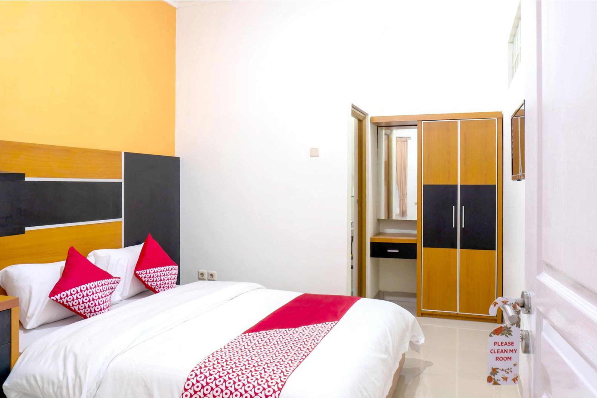 Super Oyo 617 Sukaraja Residence Syariah Бандунг Экстерьер фото